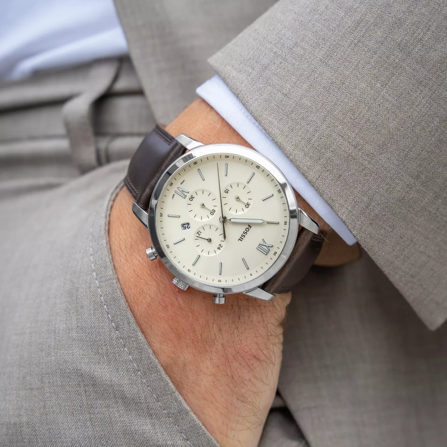 Fossil Neutra Chronograph Cream Dial Brown Leather Strap Men's Watch – FS5380